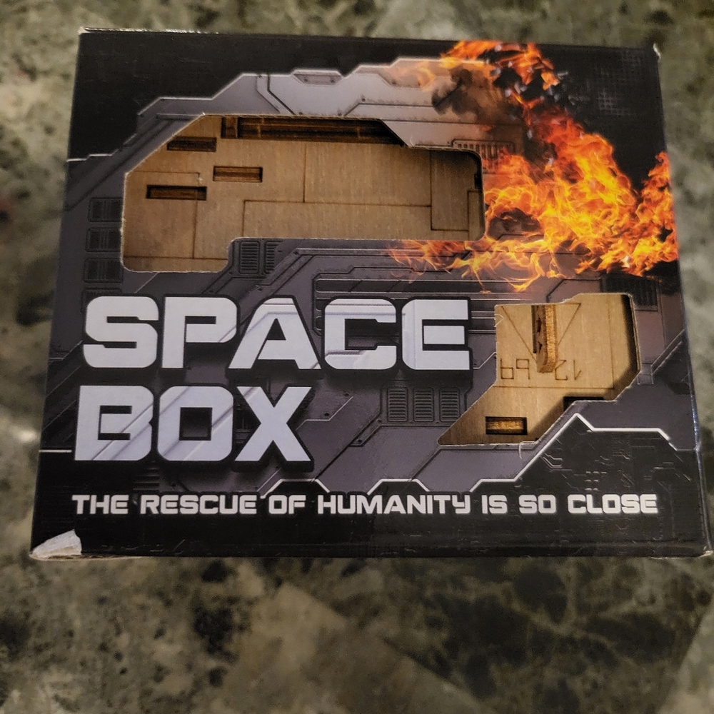 ESC Welt Space Box Puzzle